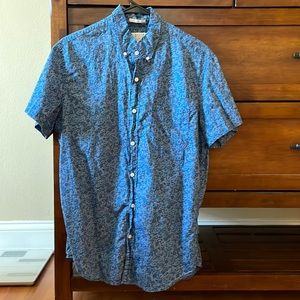 Blue floral J Crew short sleeve button up shirt. Never worn.